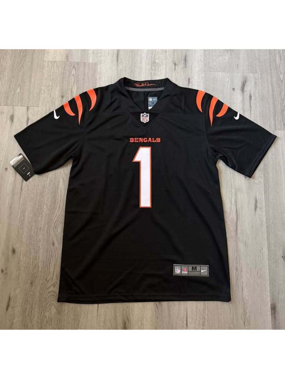 Ja’marr Chase Cincinnati Bengals Jersey NWT Adult Medium